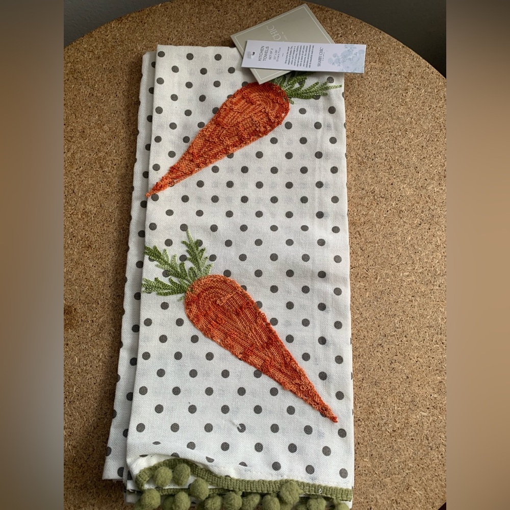 NWT Shabby Chic dish towels with carrots polka dots tassels